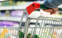 Carta acquisti: il governo Meloni acuisce la guerra tra poveri </br>Scendiamo in piazza!