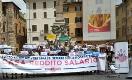 Terra! in piazza contro il Dl lavoro per un reddito ecologista